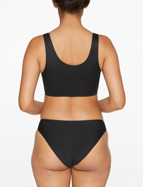 Smoothing Scoop Wireless Bra - Black - Nylon/Spandex -Thirdlove