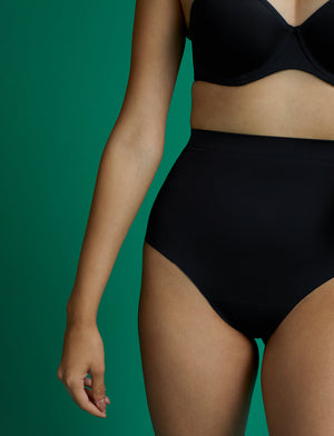 Sculpt Thong - Black - Nylon/Spandex - ThirdLove,modelNN