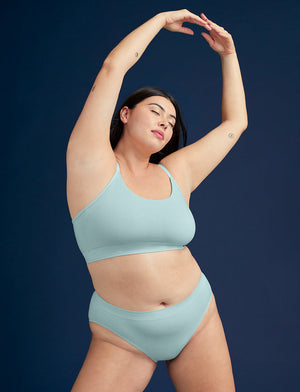 Form Seamless Adjustable Back Wireless Bra - Mist - Nylon/Spandex -Thirdlove