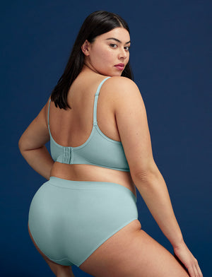 Form Seamless Adjustable Back Wireless Bra - Mist - Nylon/Spandex -Thirdlove