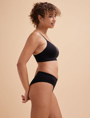 Form Seamless High-Leg Bikini - Black - Nylon/Spandex - ThirdLove,modelCC