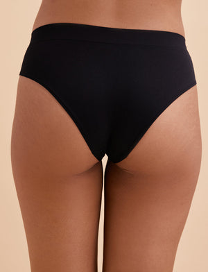 Form Seamless High-Leg Bikini - Black - Nylon/Spandex - ThirdLove,modelCC