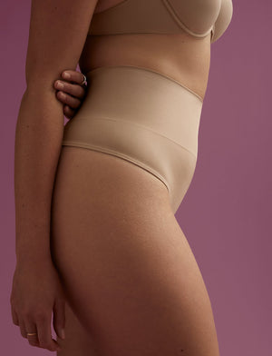 Form Seamless Sculpt Thong - Taupe - Nylon/Spandex - ThirdLove,modelHH