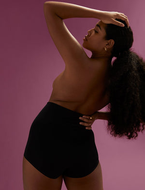 Form Seamless Sculpt Shortie - Black - Nylon/Spandex - ThirdLove,modelEE