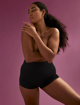 Form Seamless Sculpt Shortie - Black - Nylon/Spandex - ThirdLove,modelEE