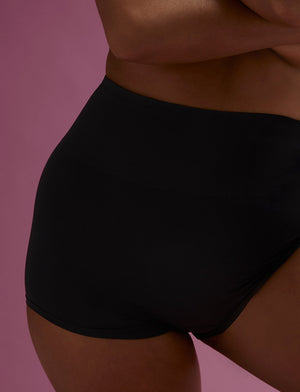 Form Seamless Sculpt Shortie - Black - Nylon/Spandex - ThirdLove,modelEE