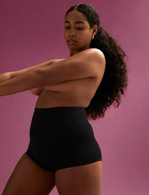 Form Seamless Sculpt Shortie - Black - Nylon/Spandex - ThirdLove,modelEE