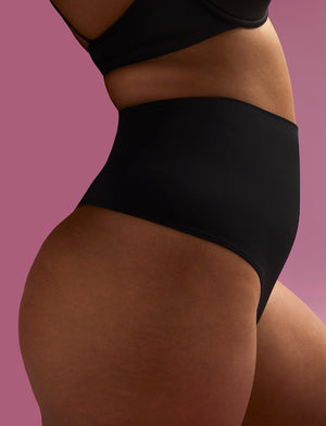 Form Seamless Sculpt Thong - Black - Nylon/Spandex - ThirdLove,modelEE