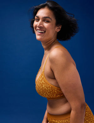 Form Seamless V-Neck Wireless Bra - Ochre Animal - Nylon/Spandex -Thirdlove