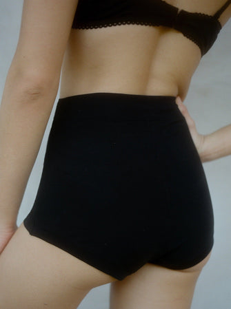 Kit Undergarments Organic Cotton Sleep Short in Onyx, 95% organic cotton, 5% spandex
