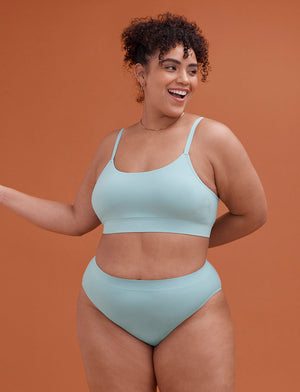 Form Seamless Adjustable Back Wireless Bra - Mist - Nylon/Spandex -Thirdlove