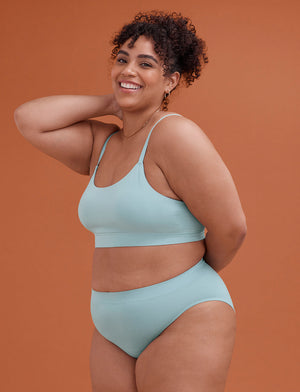 Form Seamless Adjustable Back Wireless Bra - Mist - Nylon/Spandex -Thirdlove