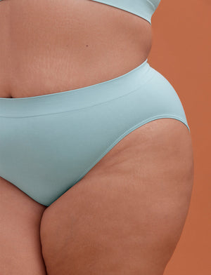 Form Seamless High-Leg Bikini - Mist - Nylon/Spandex - ThirdLove,modelVV