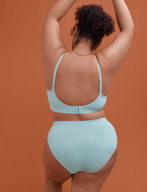 Form Seamless Adjustable Back Wireless Bra - Mist - Nylon/Spandex -Thirdlove
