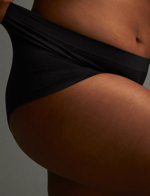 Form Seamless Shortie - Black - Nylon/Spandex - ThirdLove,modelEE