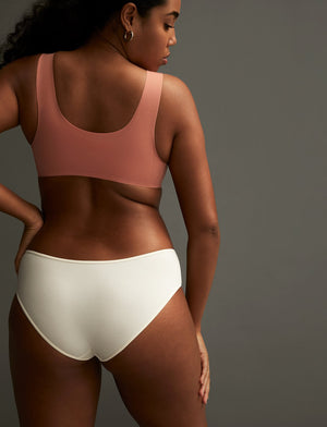 Uplift V-Neck Wireless - Coral - Nylon/Spandex -Thirdlove